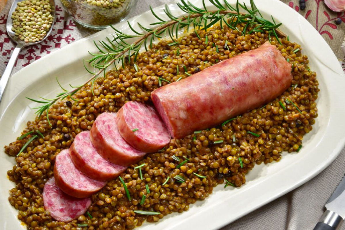 Saucisse de Morteau aux lentilles vertes du Puy